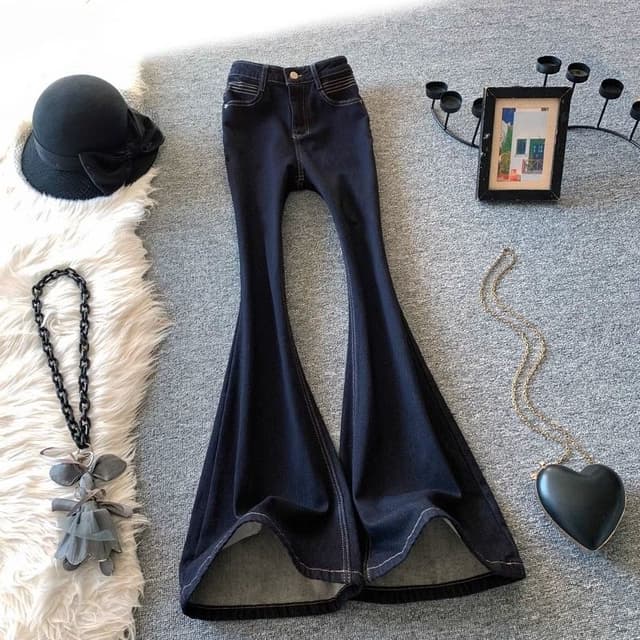 진한 파란색 부츠컷 청바지 여성 가을 겨울 새로운 패션 바닥 청소 롱 바지 호스 슈 몸매 가꾸기 슬림해 보이는 대 나팔 바지