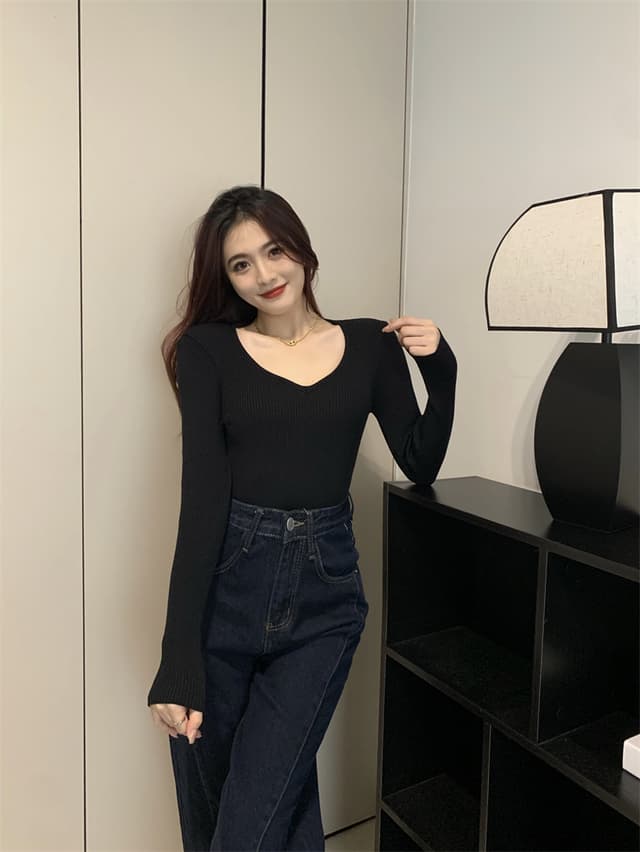 실제 촬영 정가 가을과 겨울 새로운 한국어 버전 슬림 피트 V 칼라 인사이드 가져 가라. 긴 소매 뜨개질 바지를 입는 셔츠 맨위